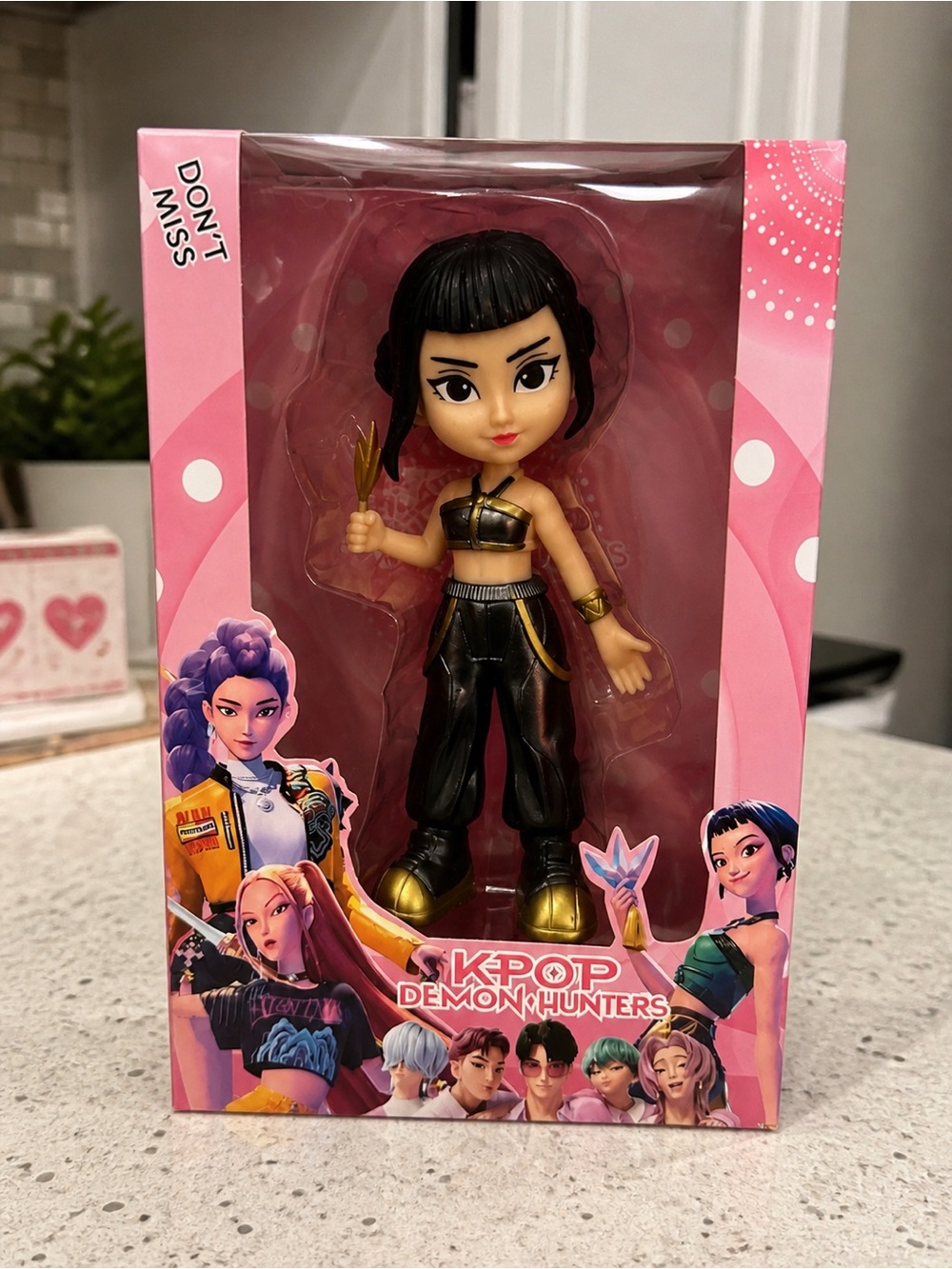 KPOP Demon Hunters Zoey Mini Collectible Figure Doll New In Box